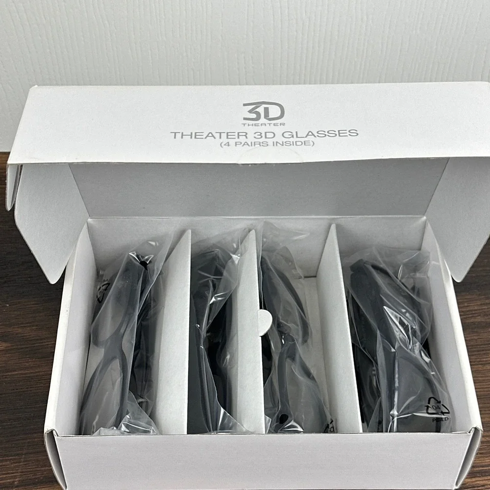 Vizio Theater 3D Glasses 4 Pack Black Passive 3D Eyewear with Cleaning Cloth